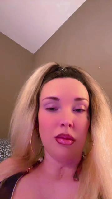 @ChloGang