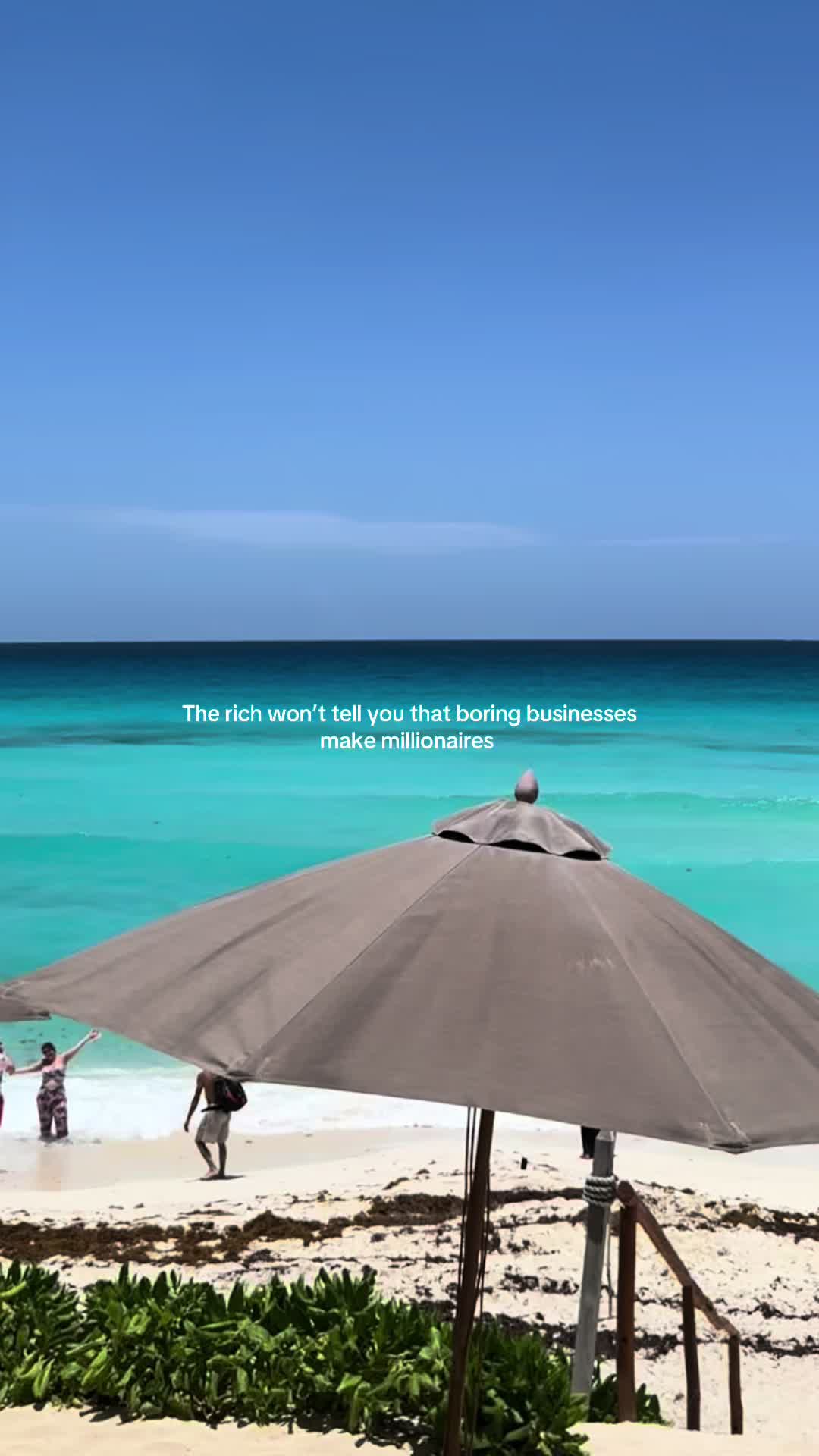 @Laylah Vital | Business