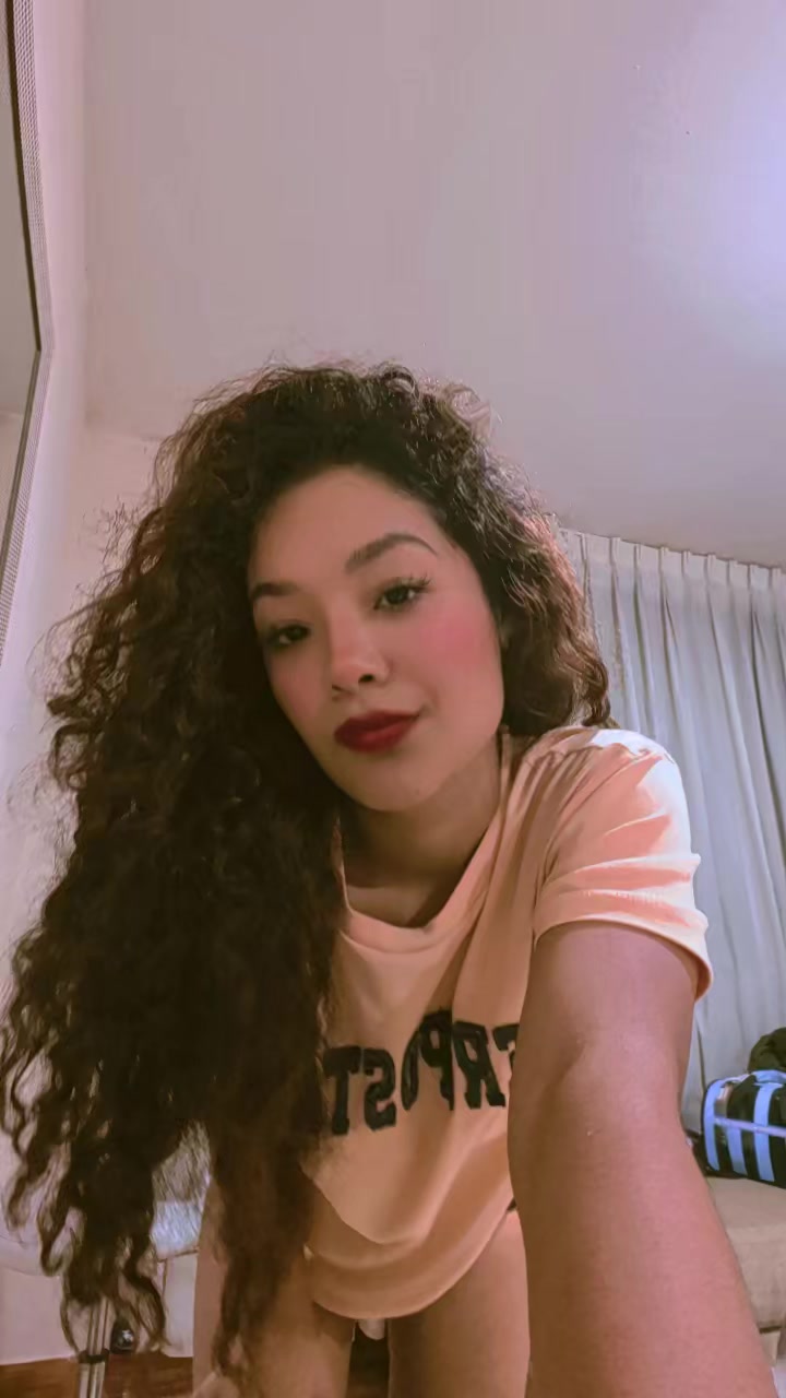@Emy🦋