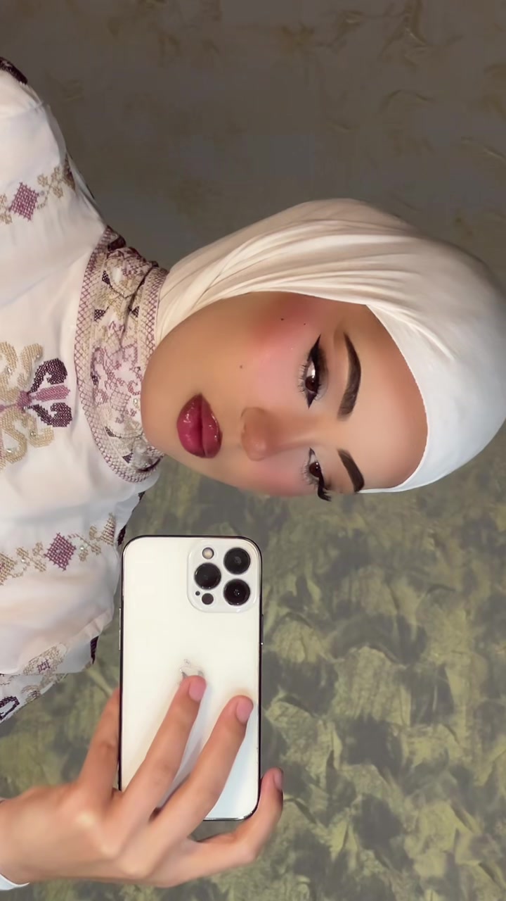 @Makeup artist ملك