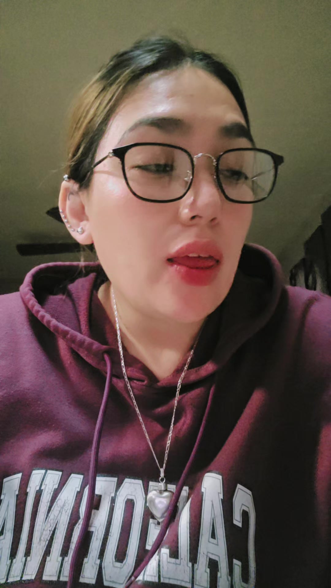 @ᥫ᭡ ✨☾ Betsy ☽✨ ᥫ᭡