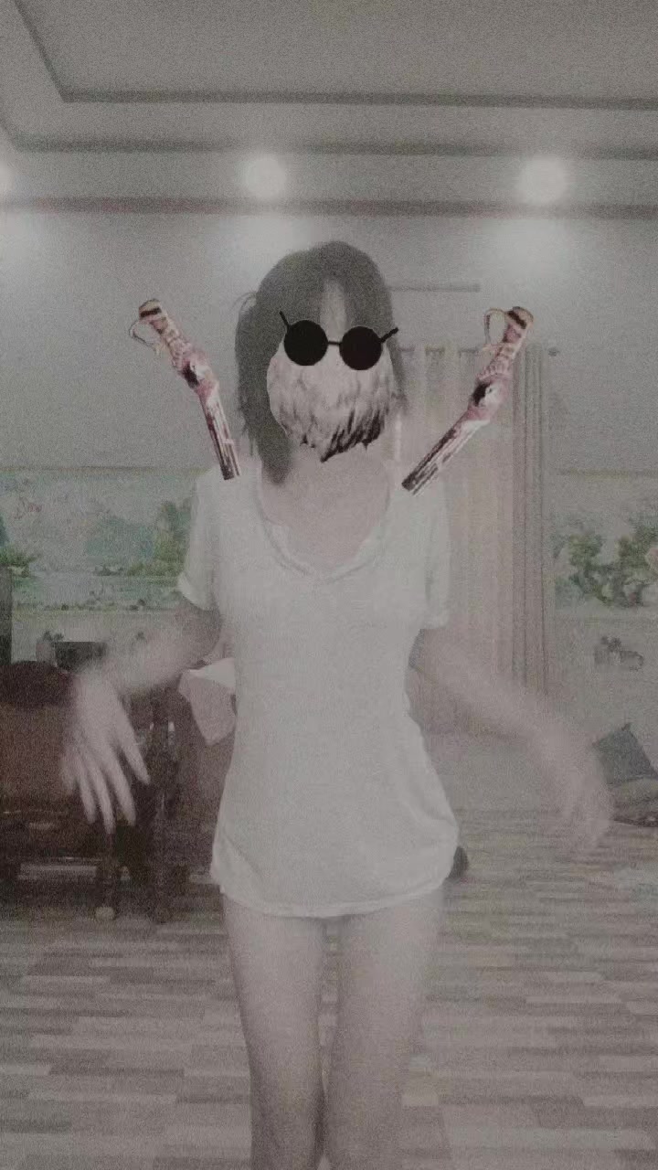 @Xuuu 🧟