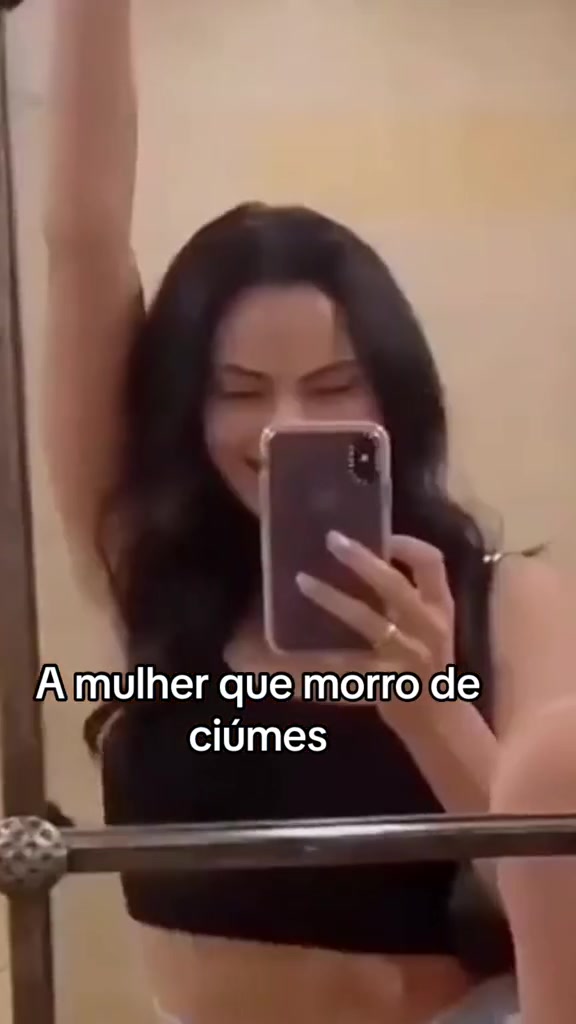 @“Laurinha✨”
