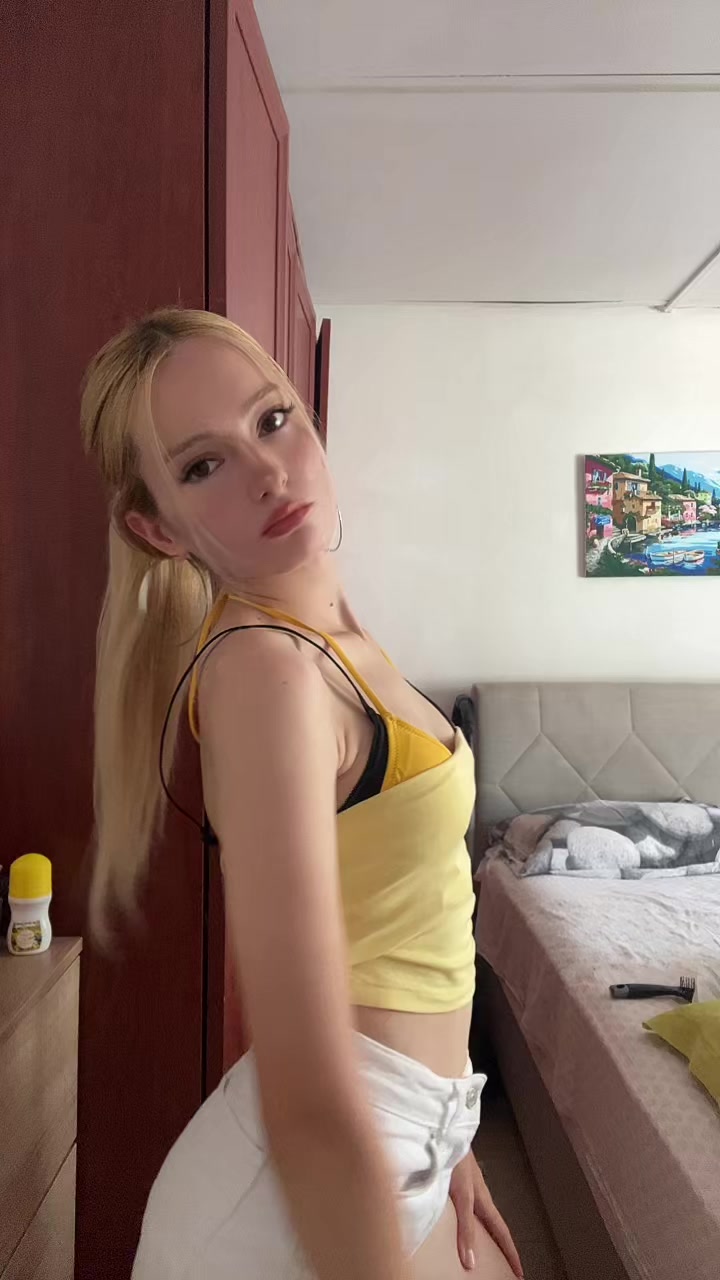 @Ayşenur