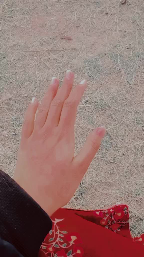 @𝓐𝔀𝓪𝓻𝓪 𝓹𝓪𝓷𝓬𝓱𝓲🍁 🕊️