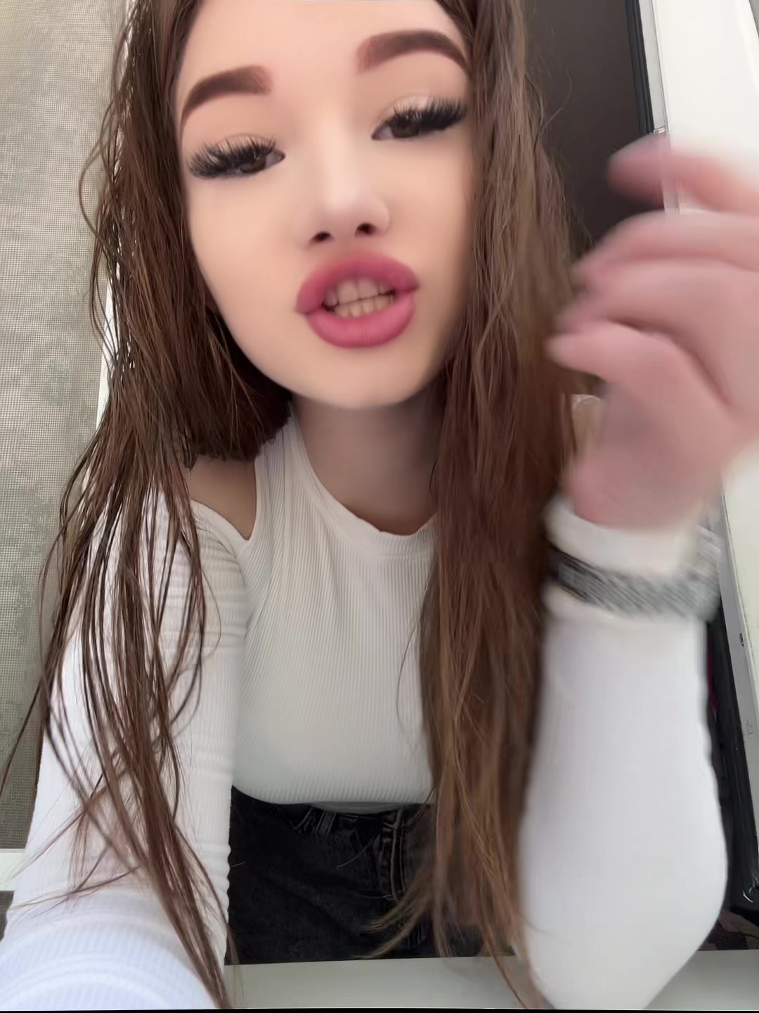 @M.F