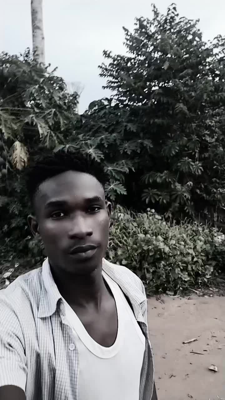 @Bruce Ahebwa.243🇺🇬🇨🇩