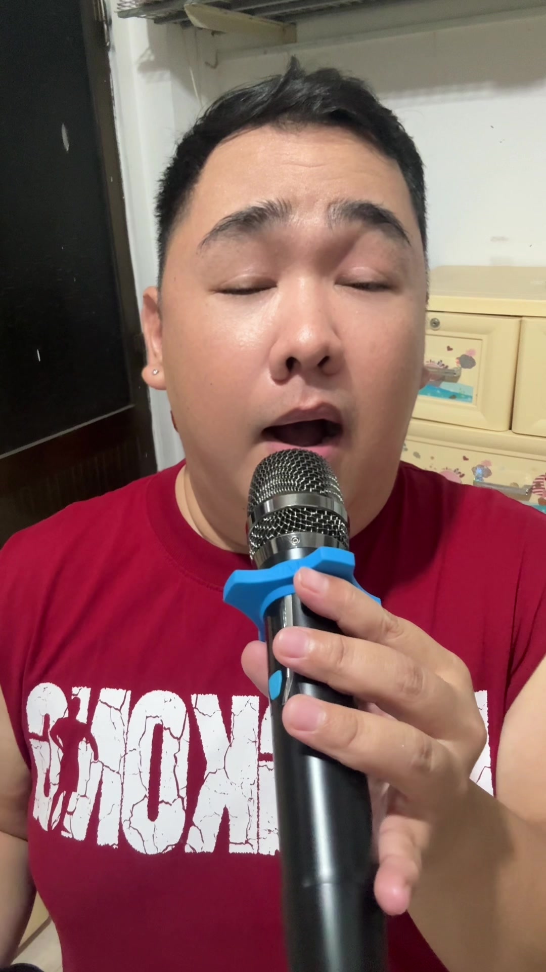@C&ocirc; &Uacute; B&igrave;nh Dương.