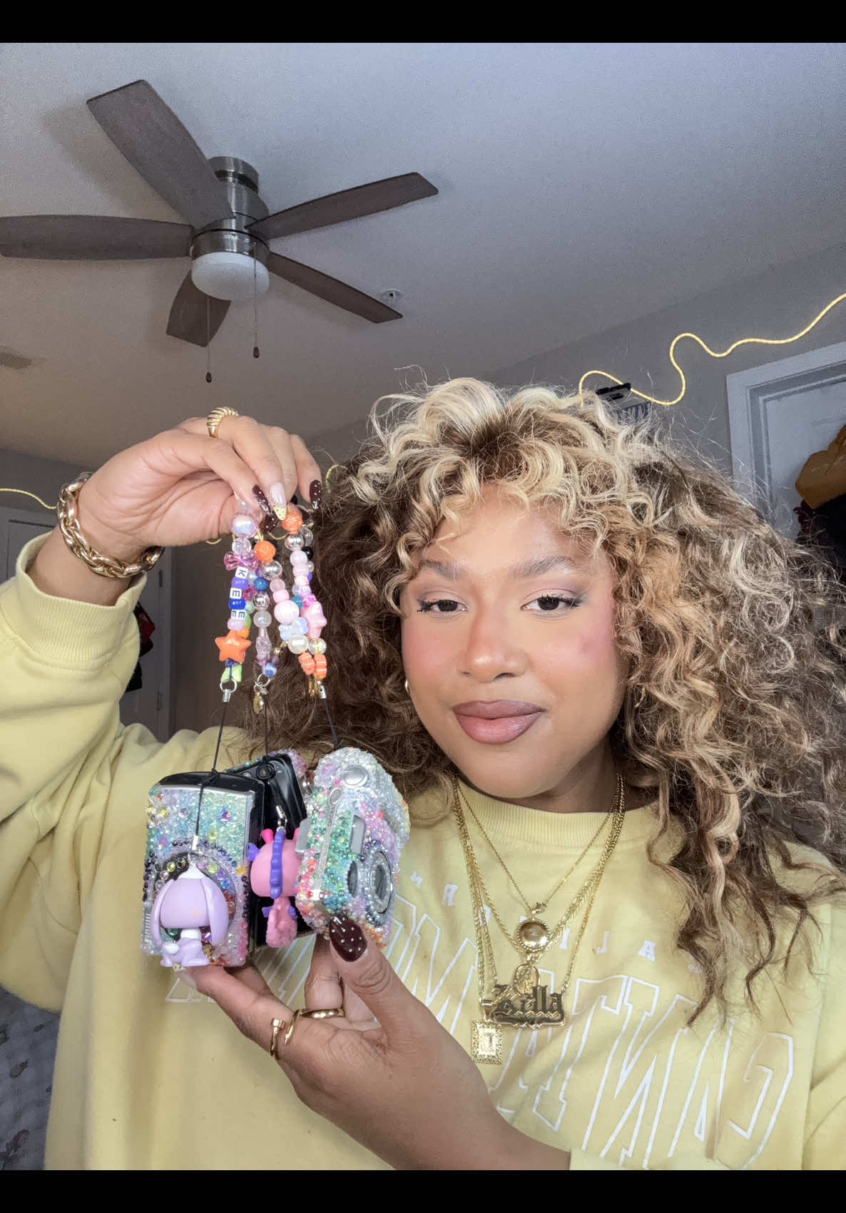 @Kella Hawk | Tech x Lifestyle