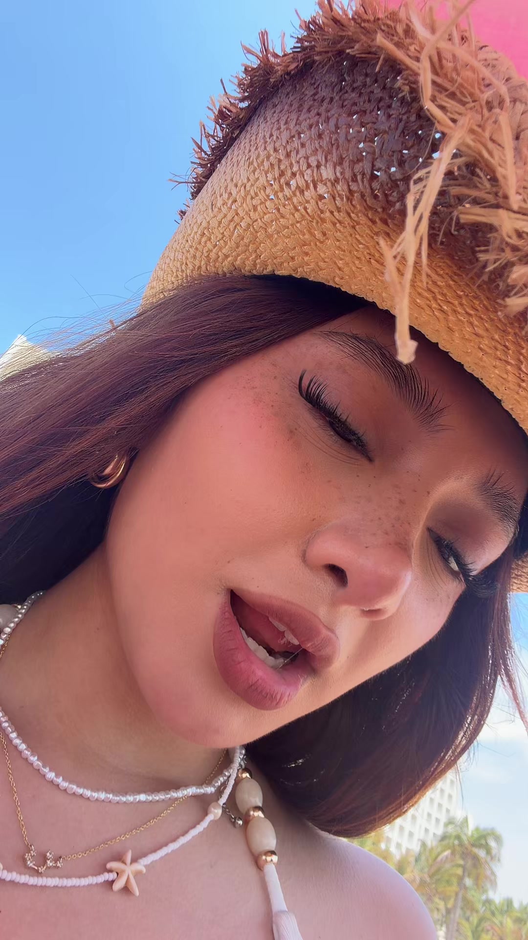 @Mia