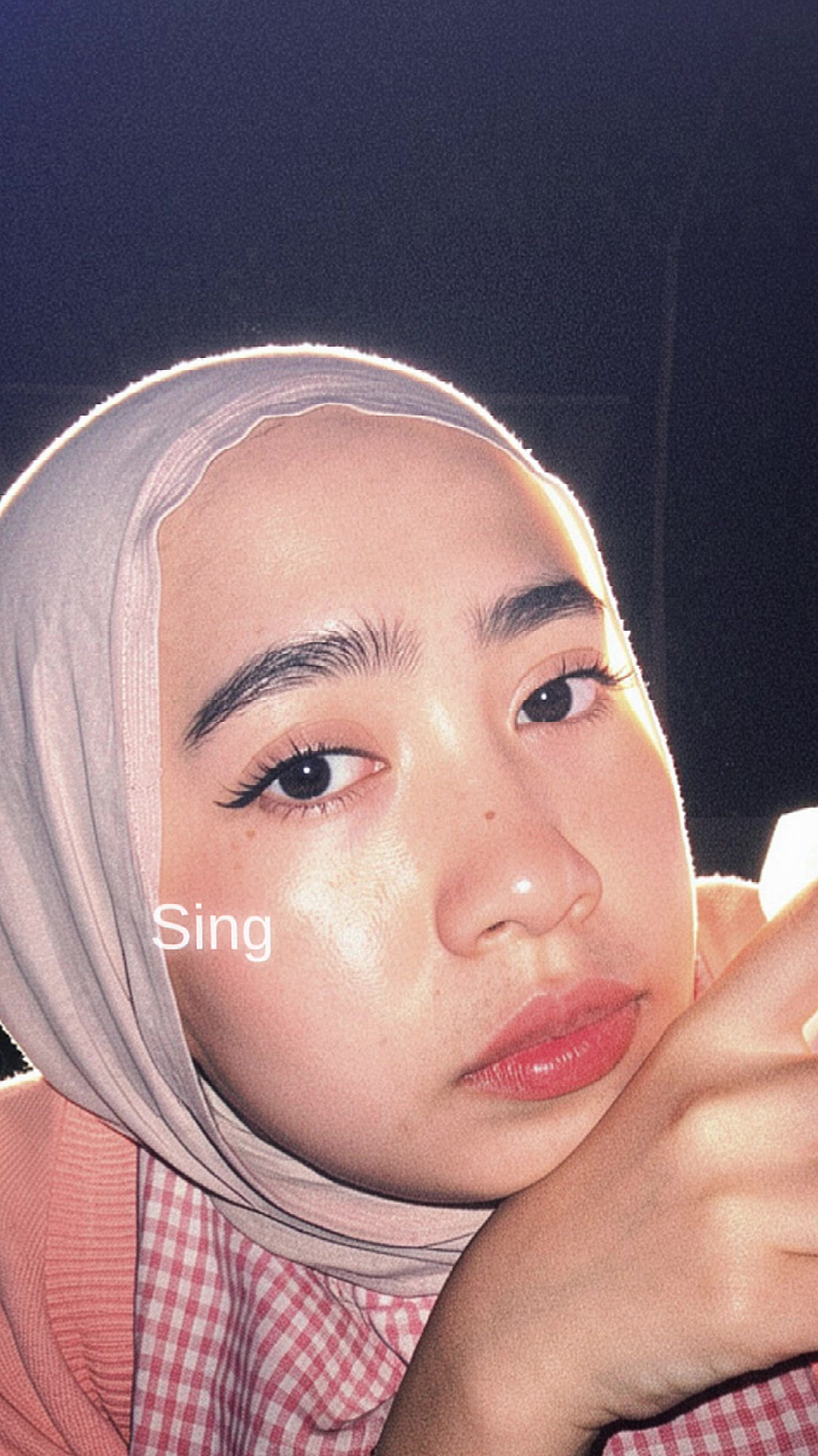 @Dari Kontak Anda
