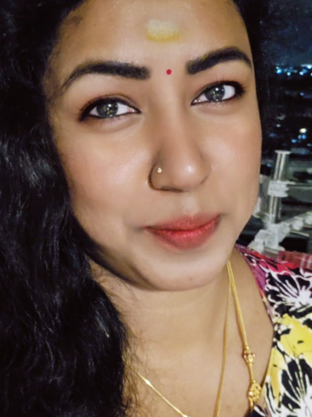 @KaraikudiPonnu_Leka