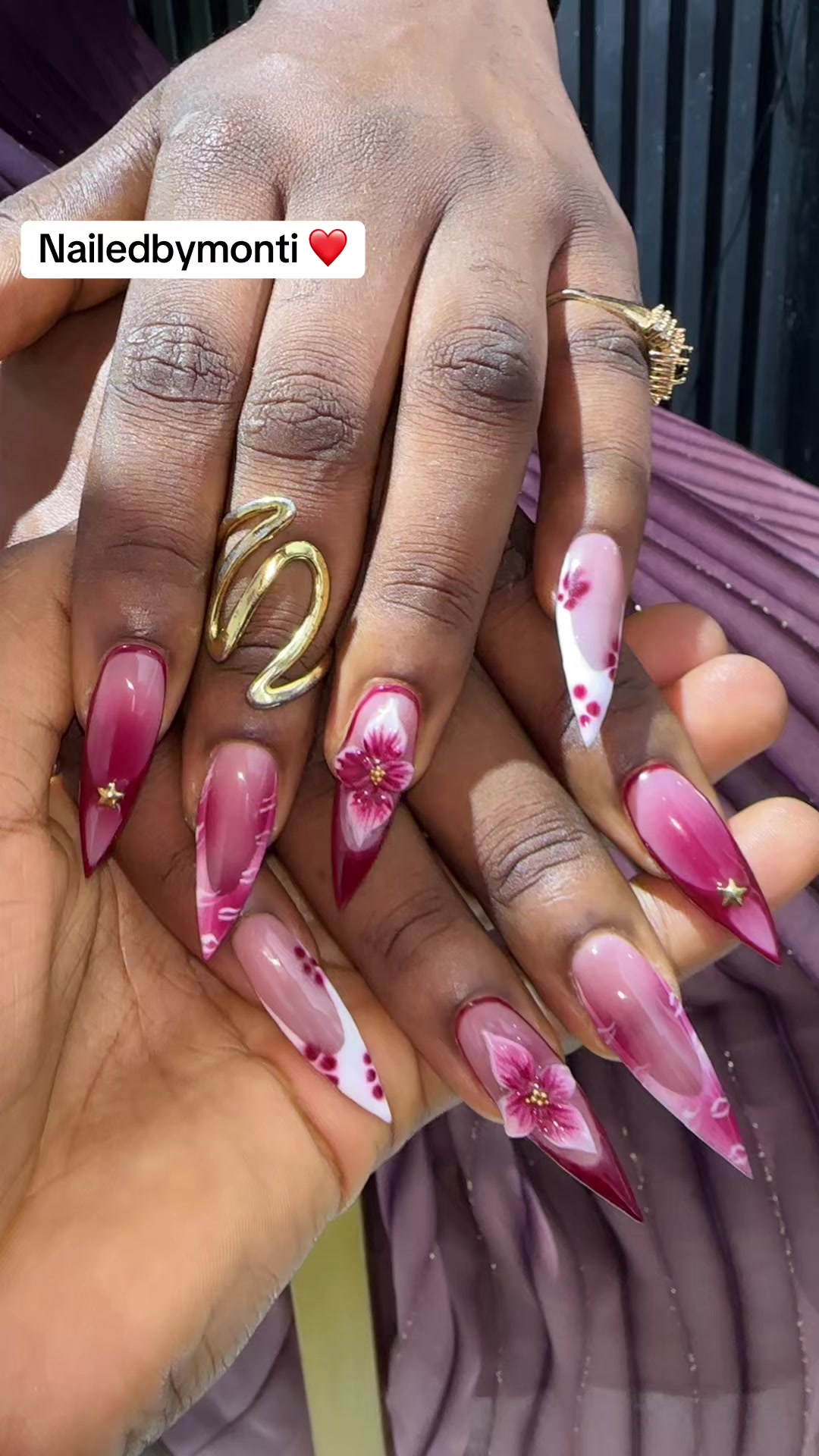 @𝓜𝓸𝓷𝓽𝓲 𝓢𝓹𝓪𝓻𝓴𝓵𝓮𝓼✨💅