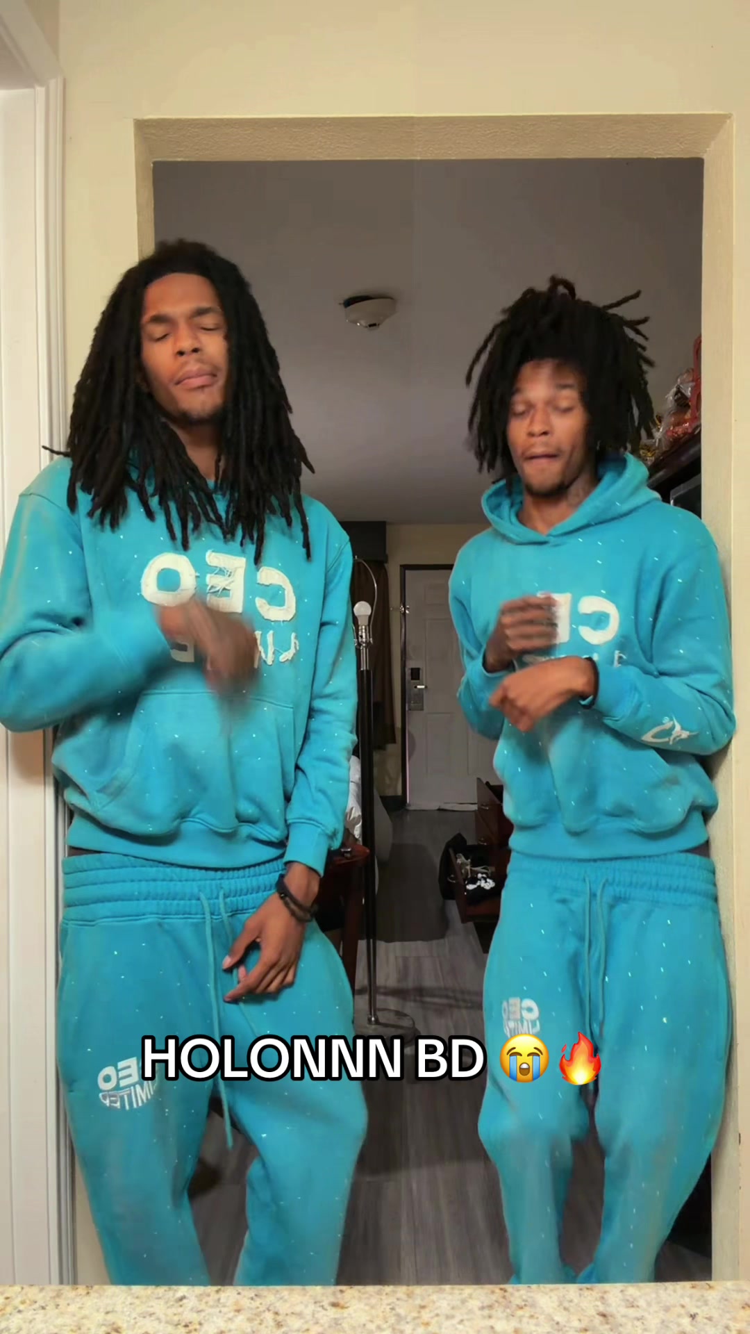 @$moov