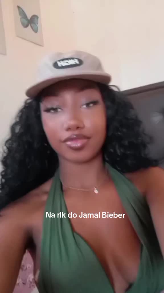 @Juli@