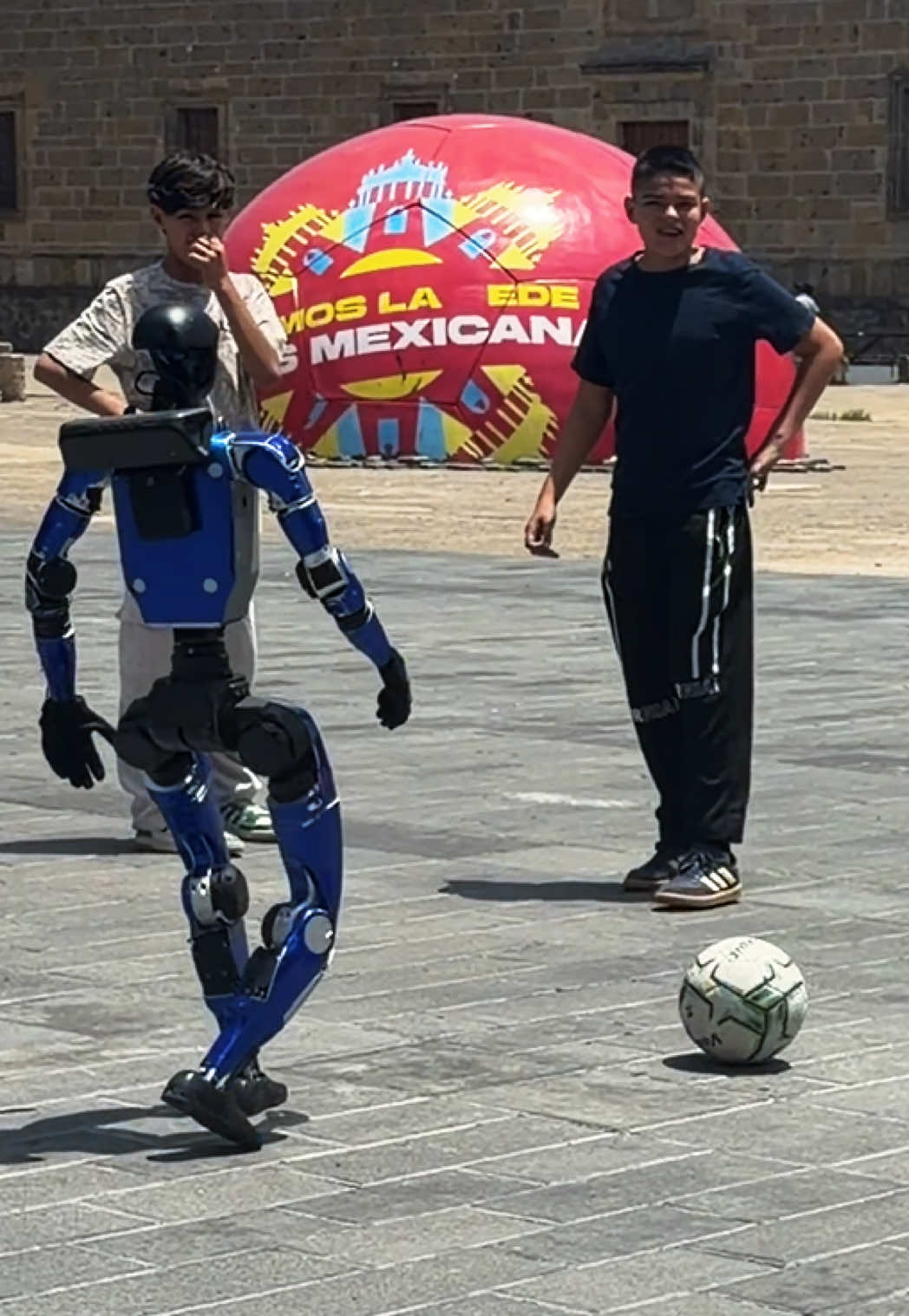 @FIERROBOT!