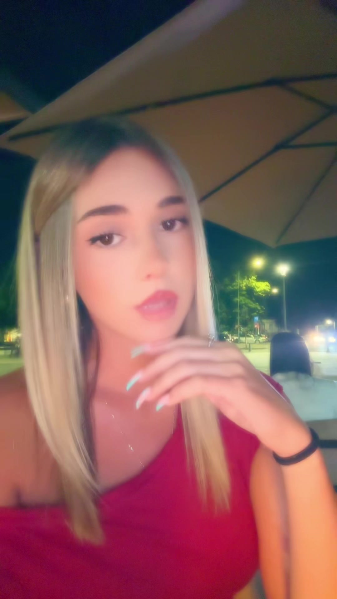 @🖤