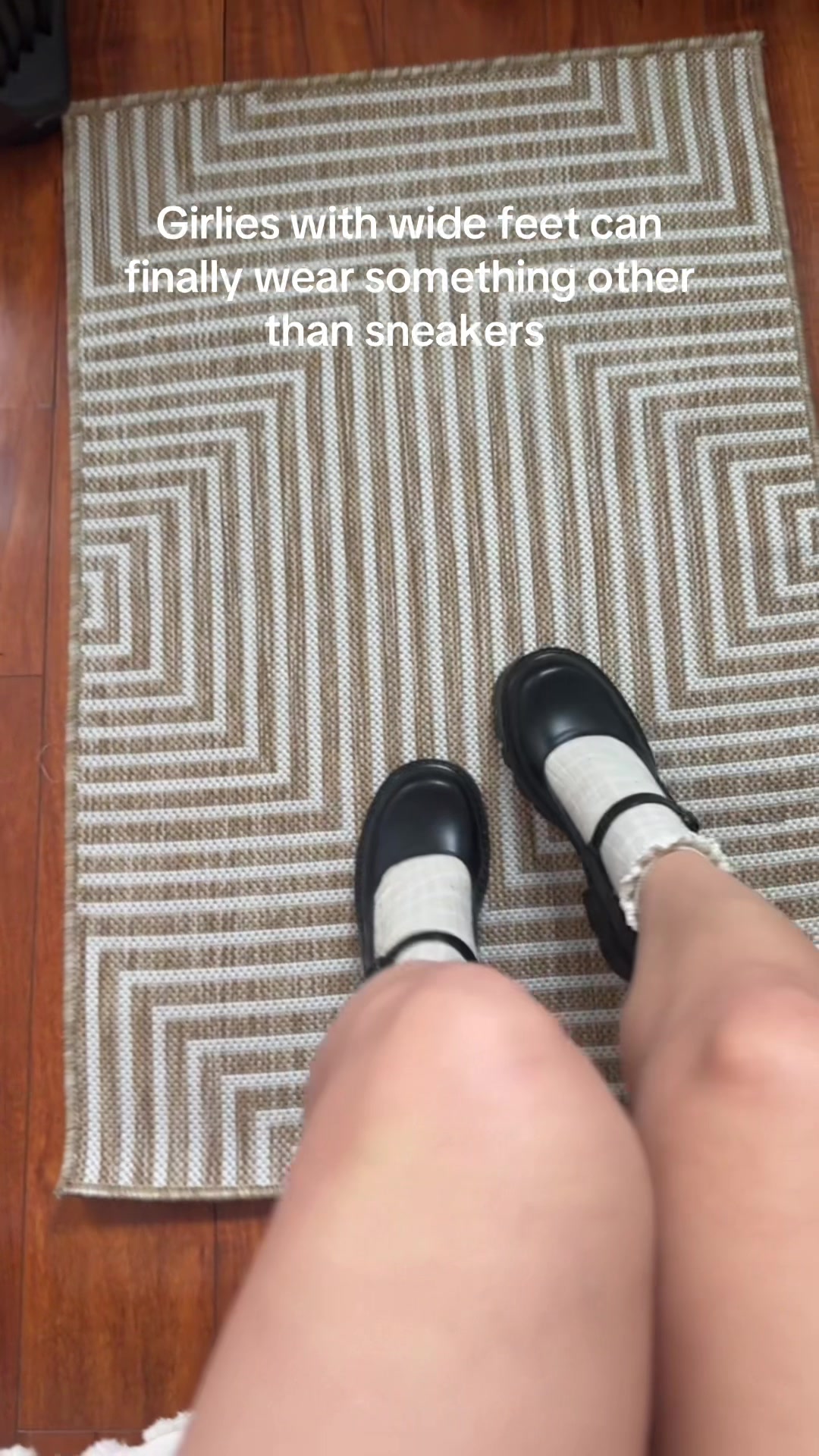 @Bella