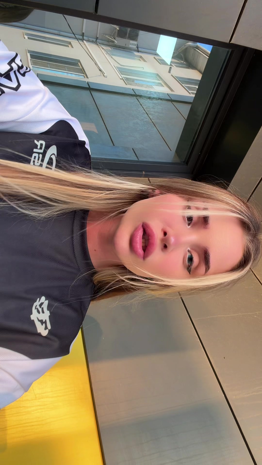 @Twitch: ksxana