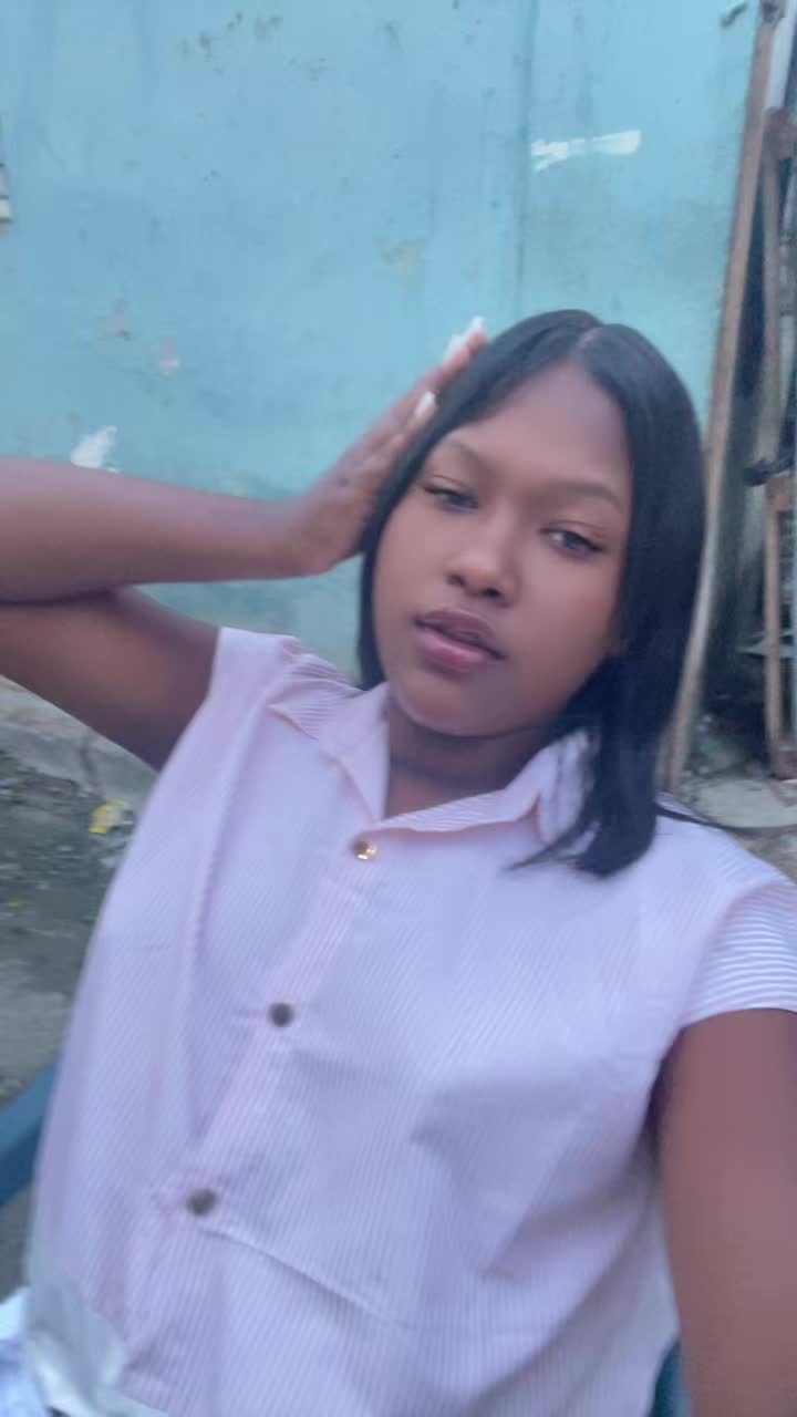 @Emeli🕷️