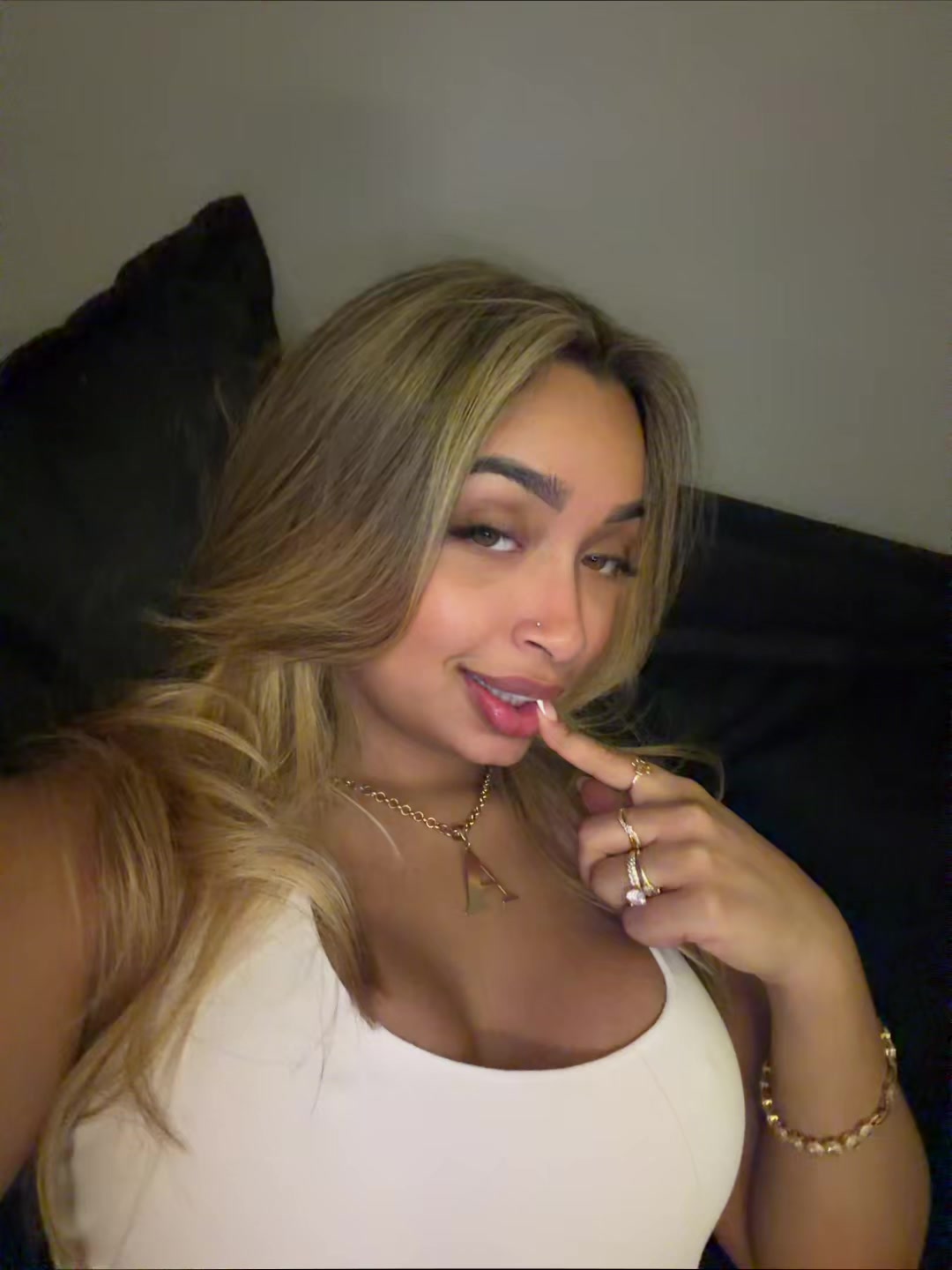 @Adria Mendes
