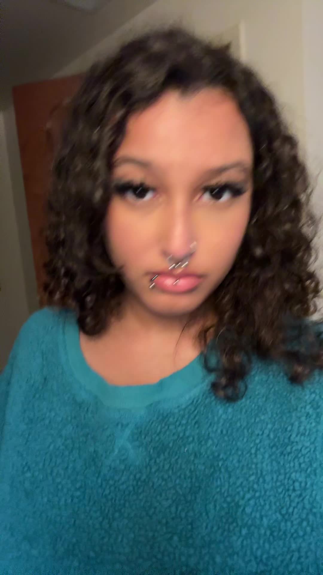 @🦄