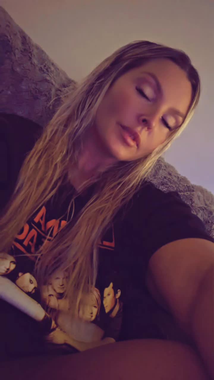 @Angela ๐