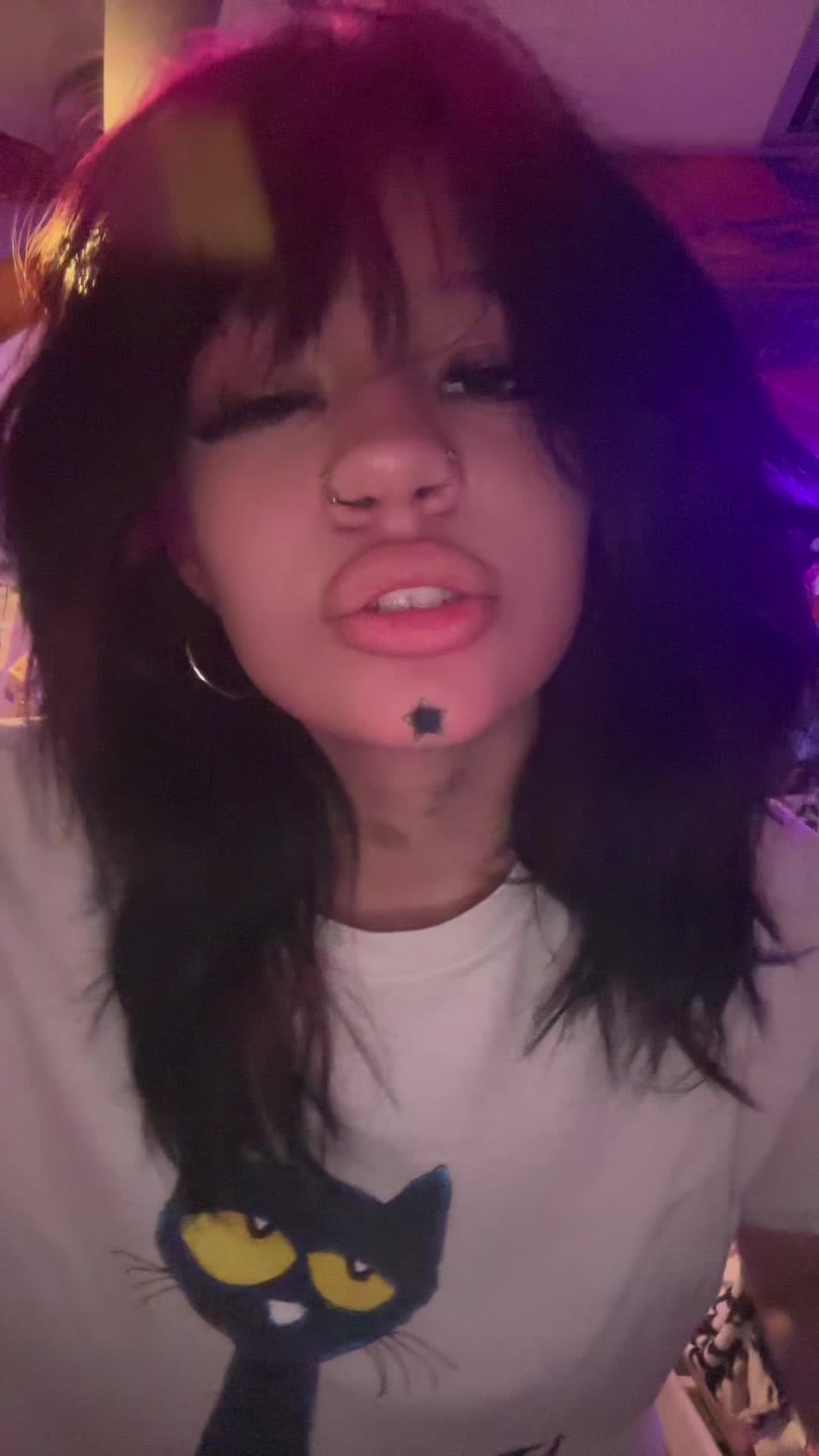 @slippery.skin