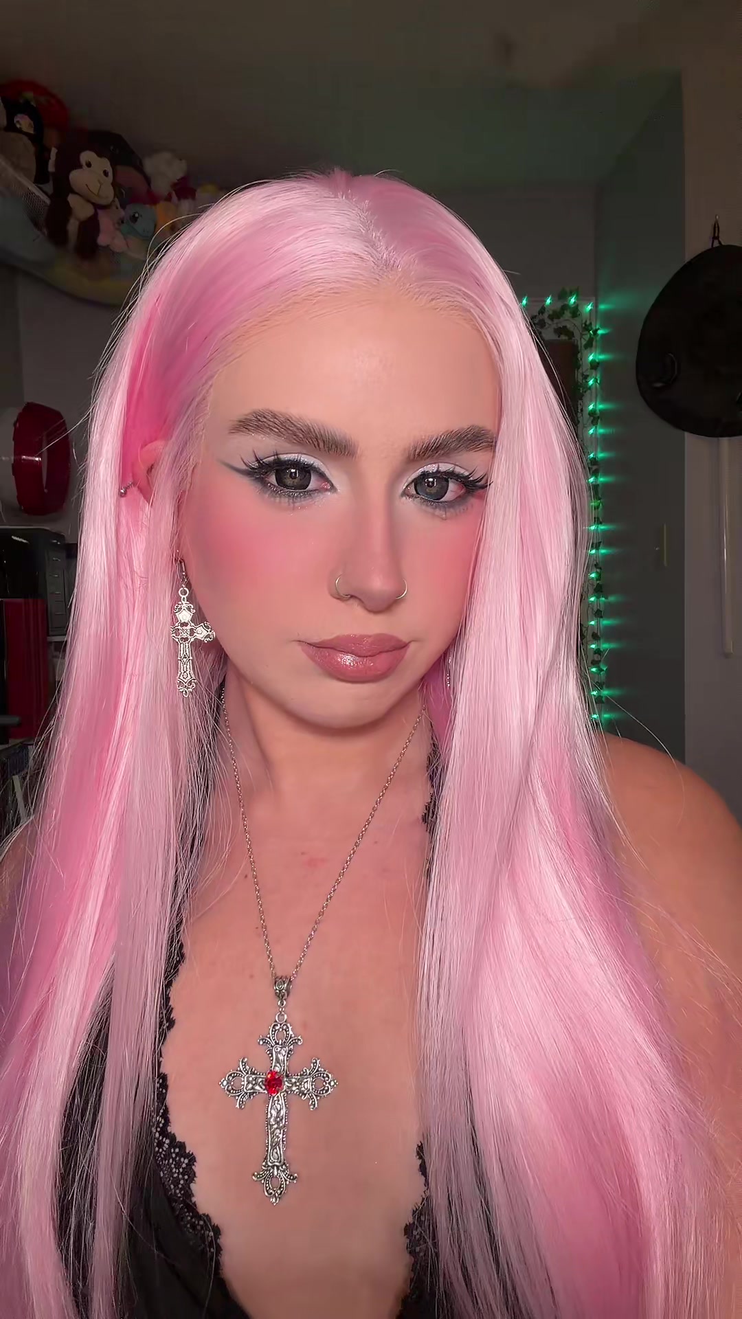 @simiviolet