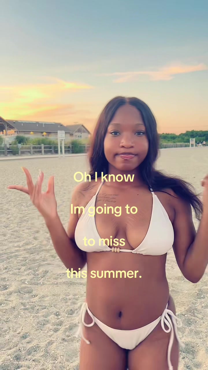 @⁷