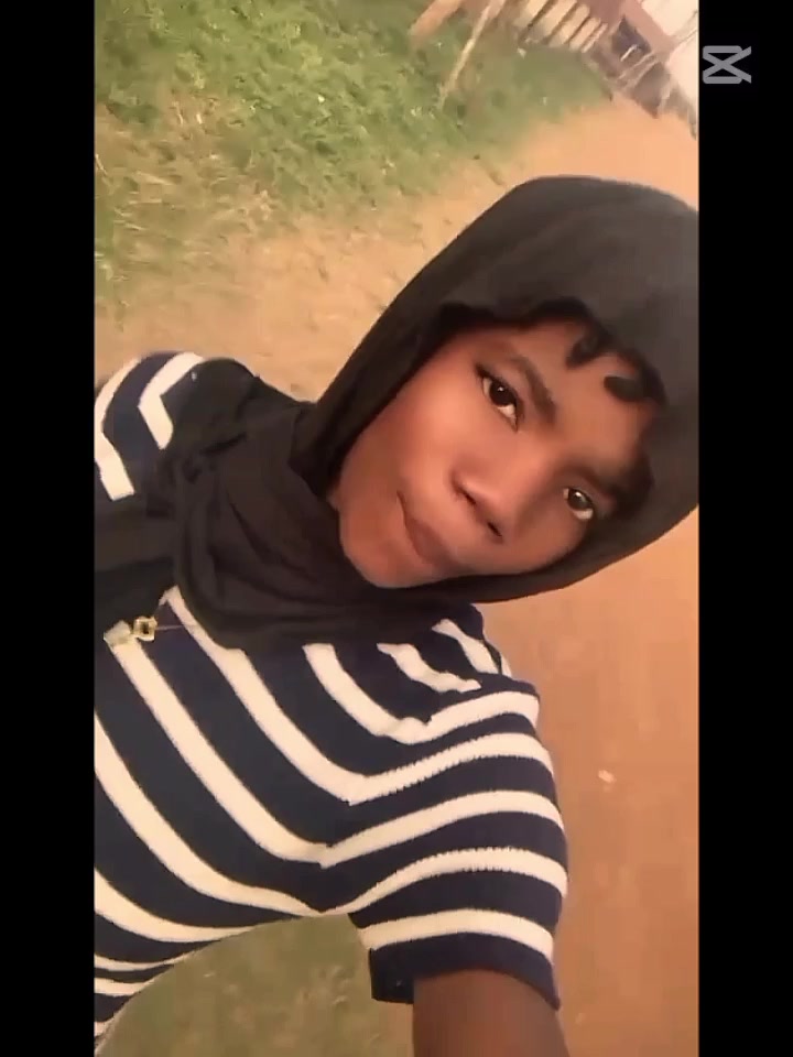 @𝓔𝓢𝓣𝓗𝓔𝓡🍃🥹💕