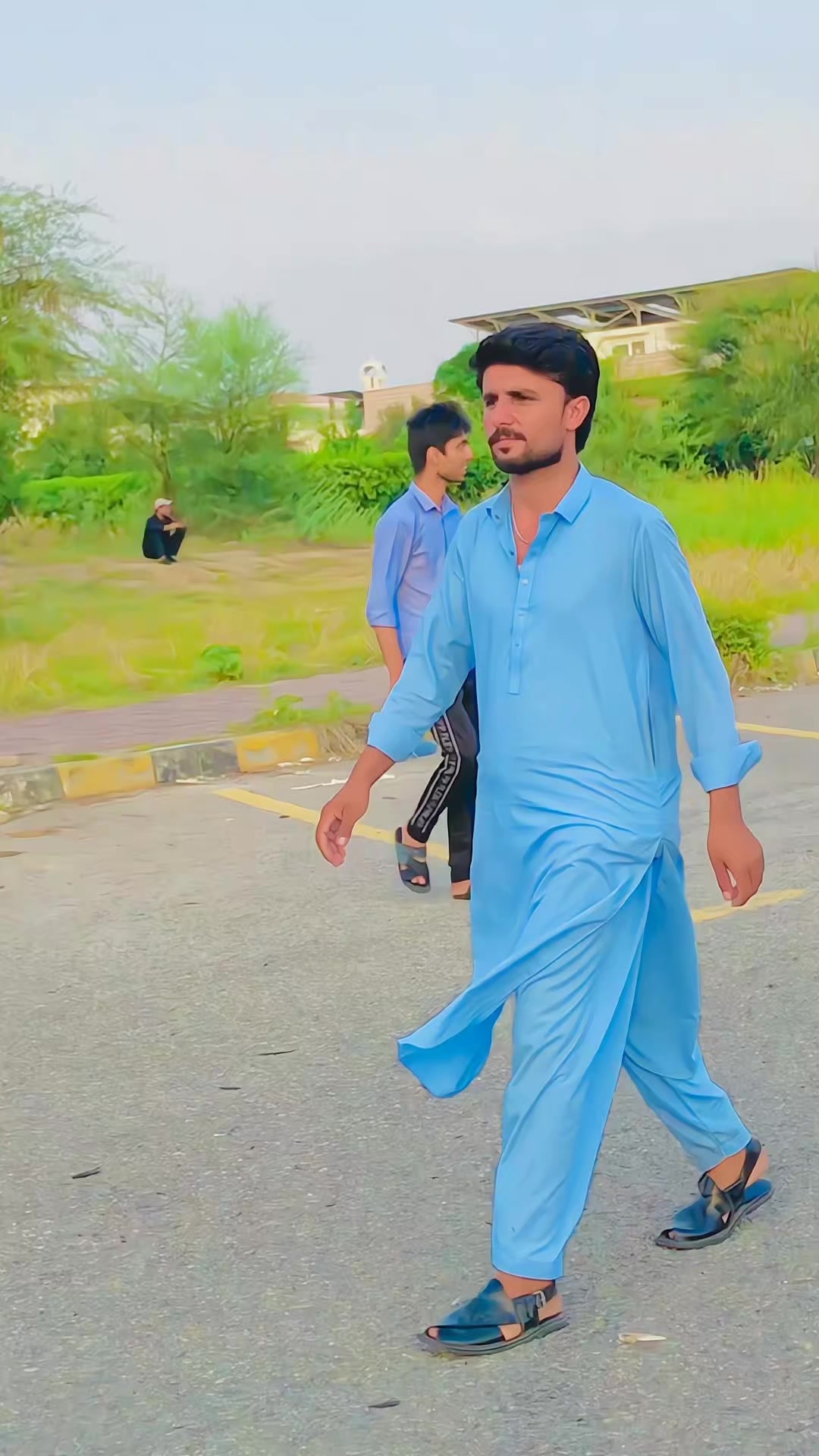 @Khanishaqkhan_1