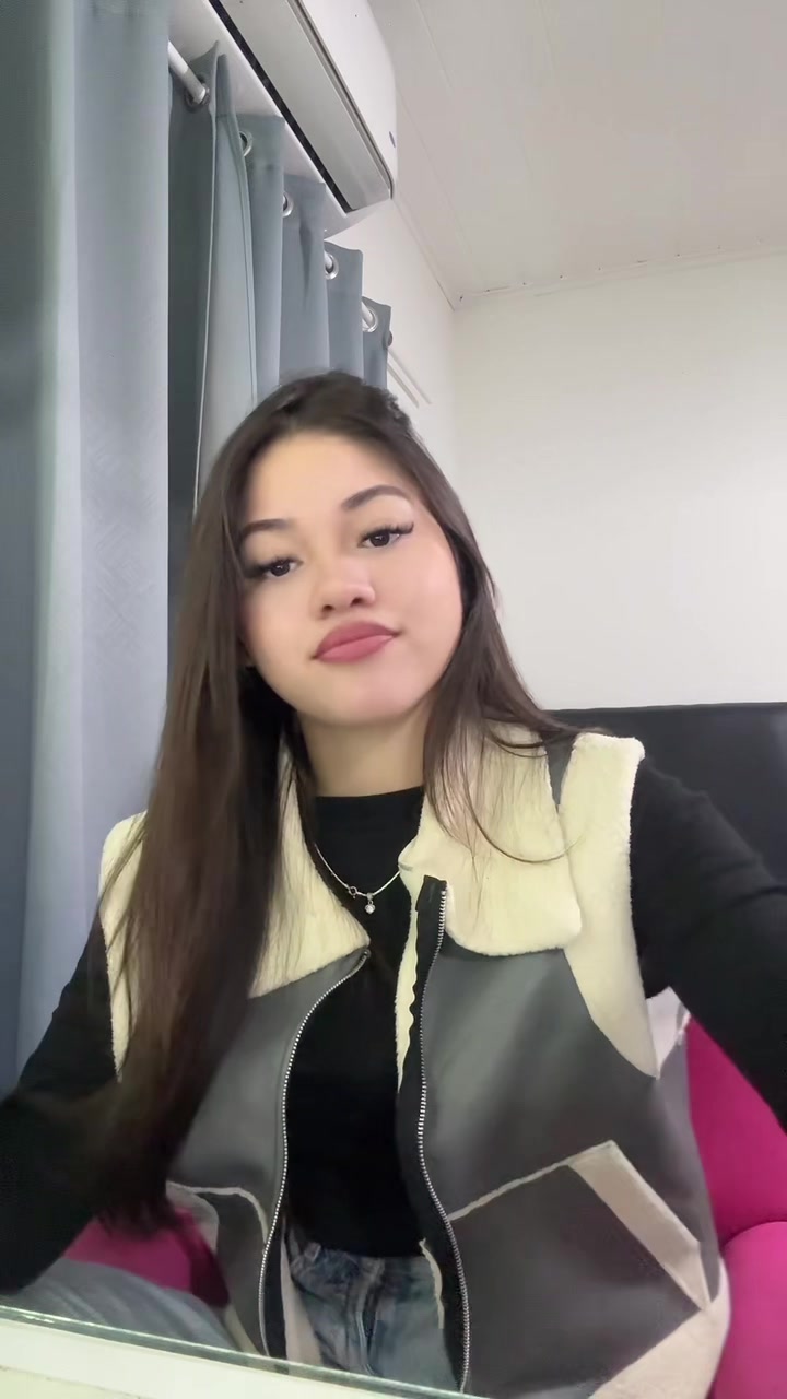 @Nicole
