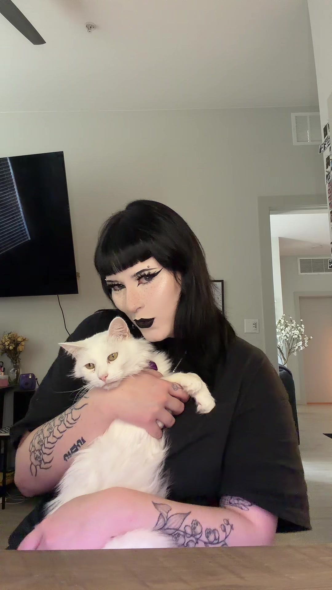 @cannabisqween420