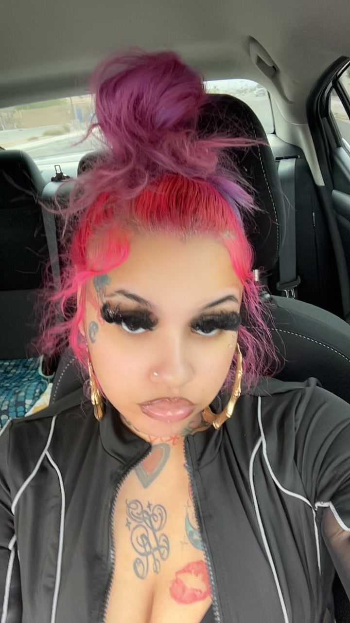 @Yella 🦈