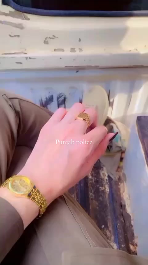 @killer police girl 😍
