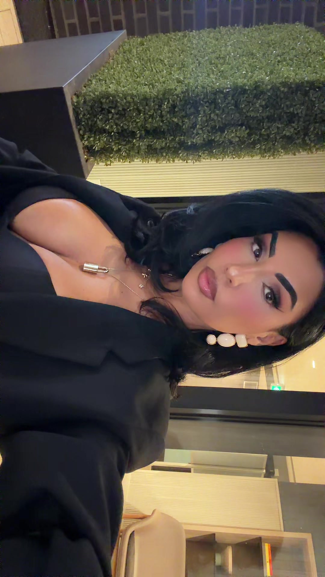 @zarazaherr