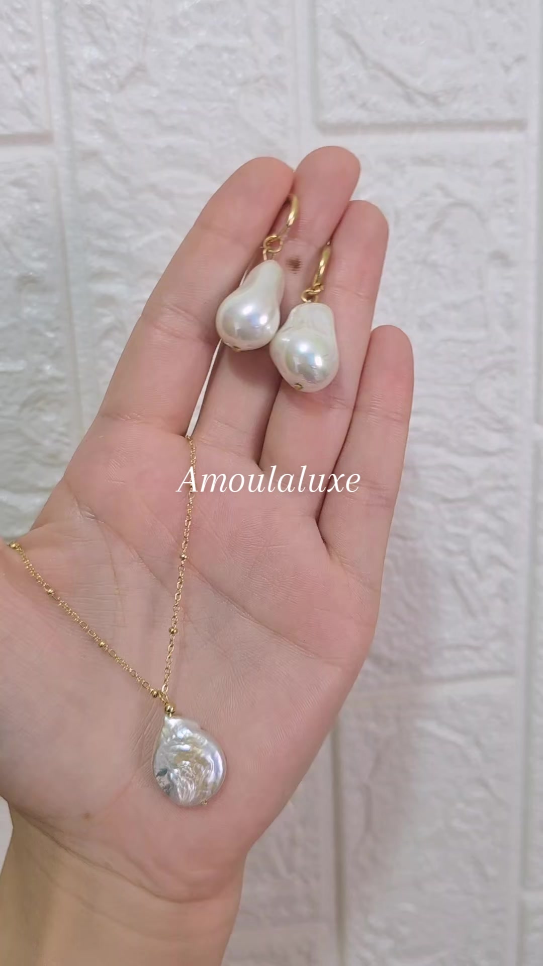 @Amoulaluxe
