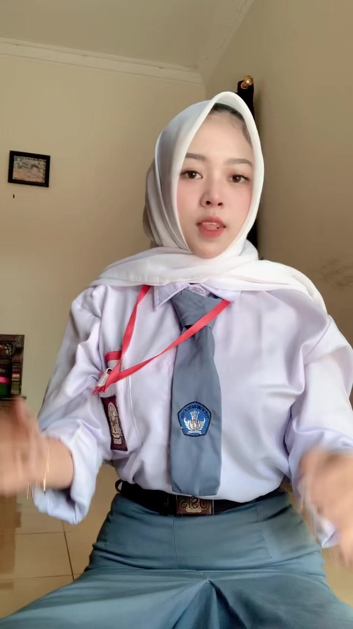 @nadiraainunnisaa