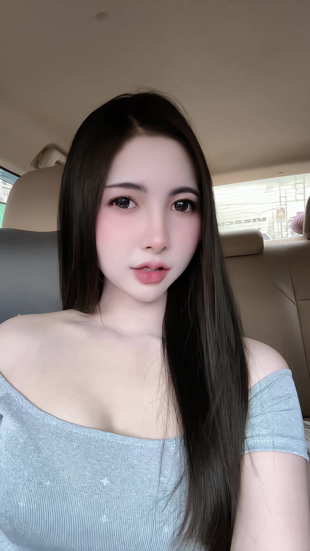 @แพรวา👧🏻