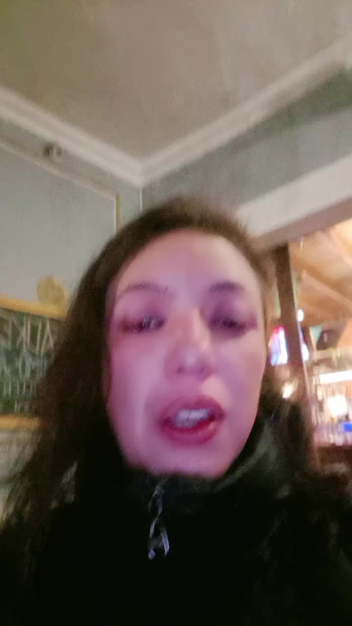 @Doña Señora D
