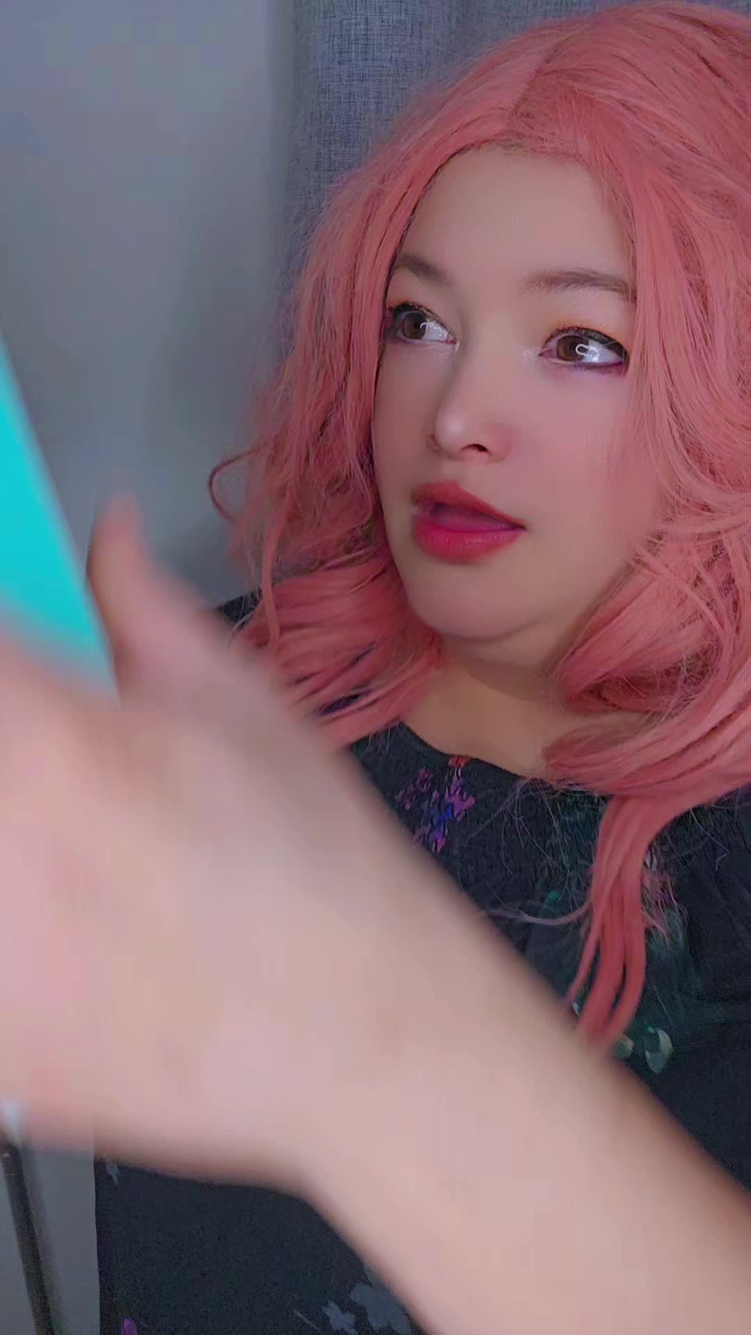 @Yiyi T