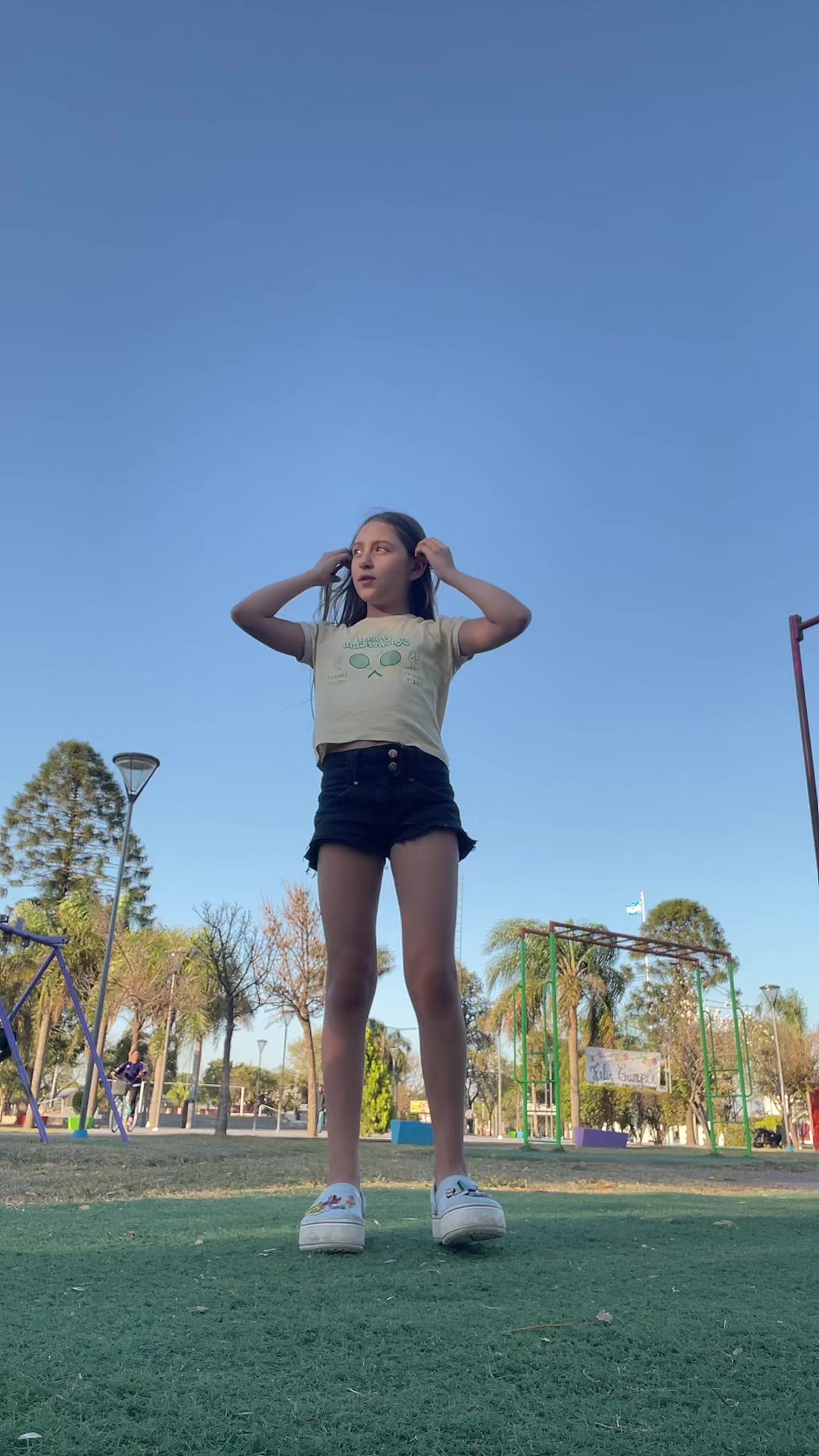 @mechi_emilia