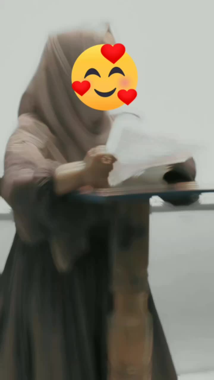 @BUSHRA_💫