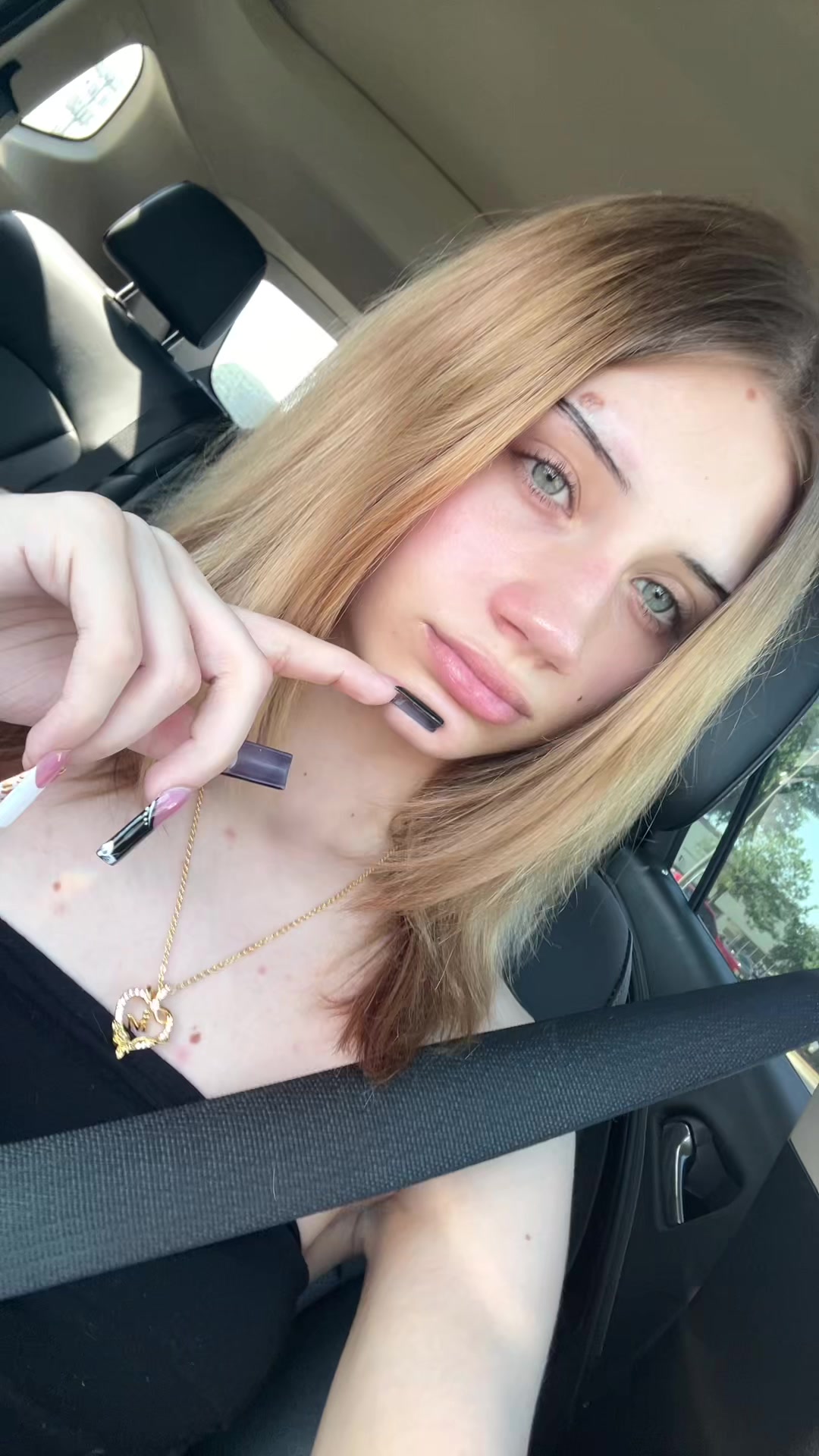 @madivarolaa