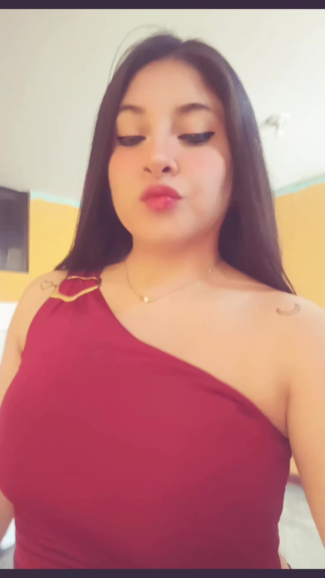 @Ayliin Domiinguez🐰💗