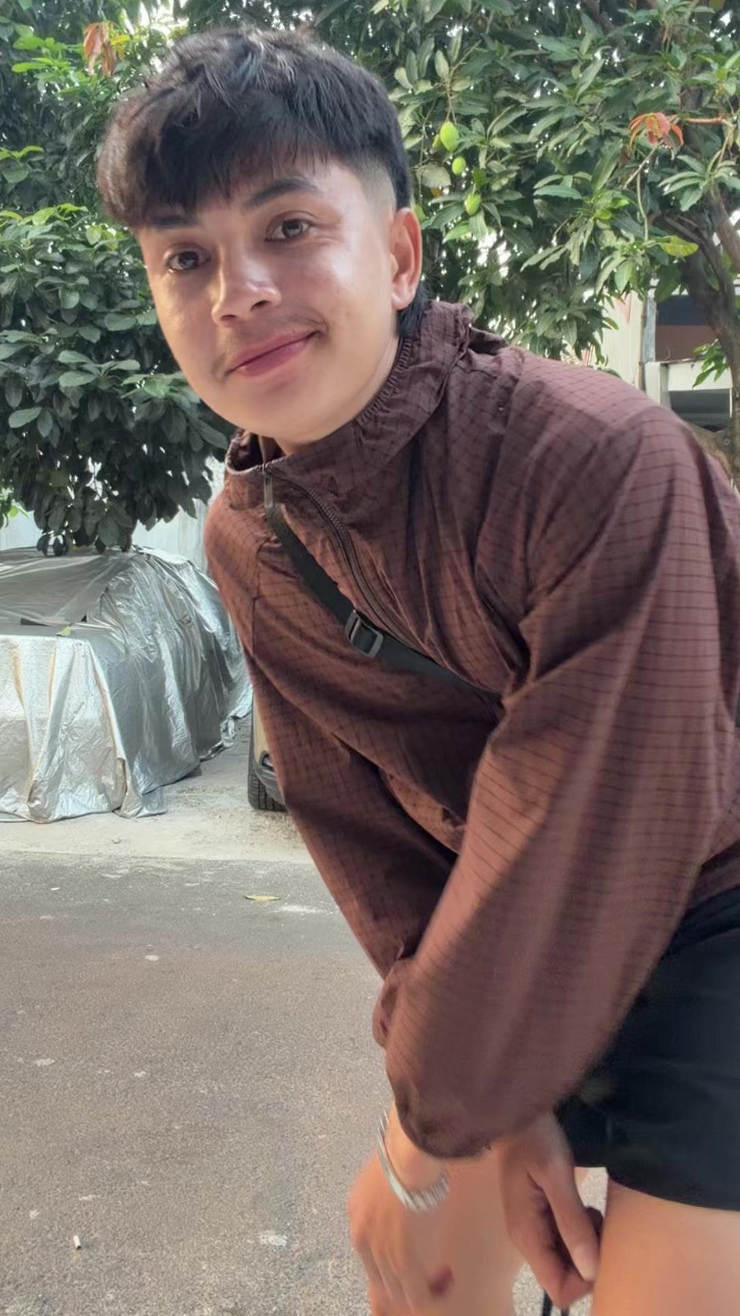 @Adechulooo