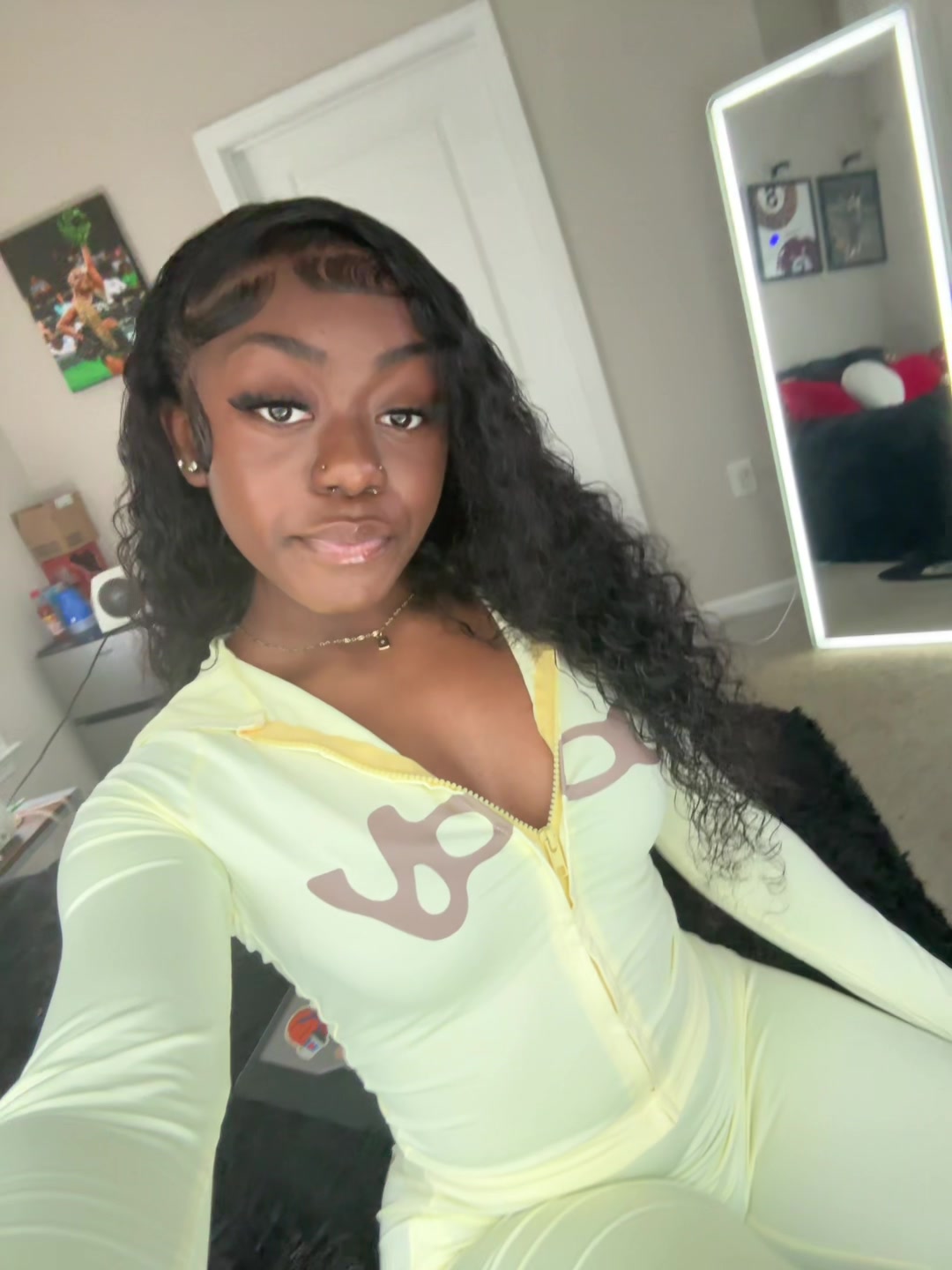 @nikiatkll 👈🏾