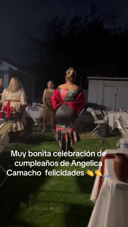 @elisasantoyo