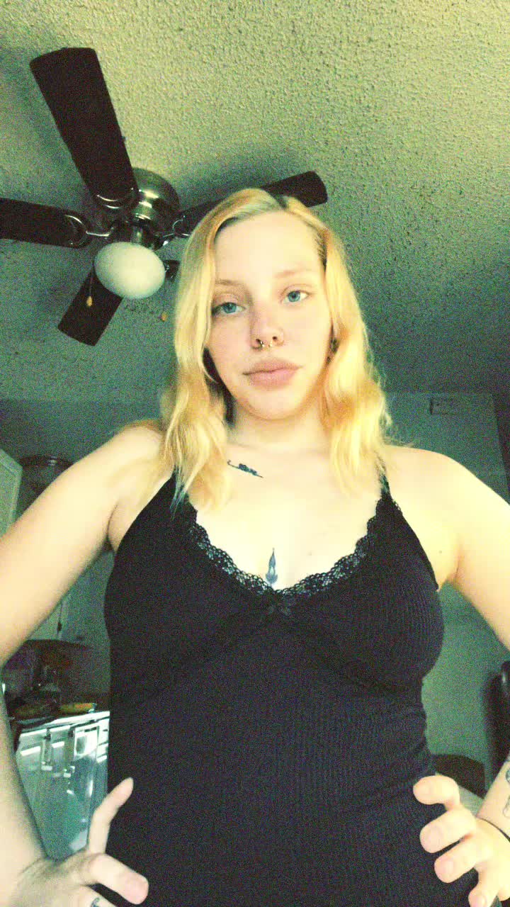 @Eat.my.ass.bitches